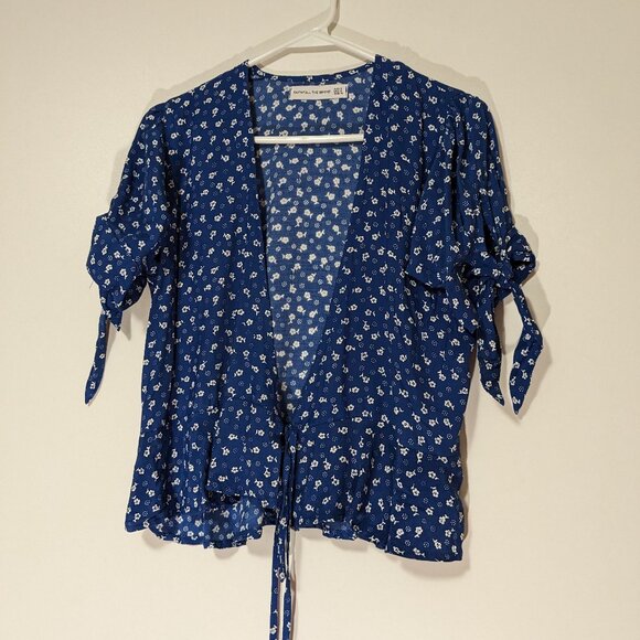 Faithfull the Brand Floral Lucy Wrap Top Blue White Size XS - Picture 3 of 8